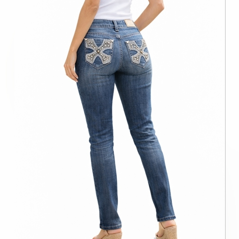 LA  Idol Bedazzled Embroidered Pockets Decorative Stitching Jeans Size 7